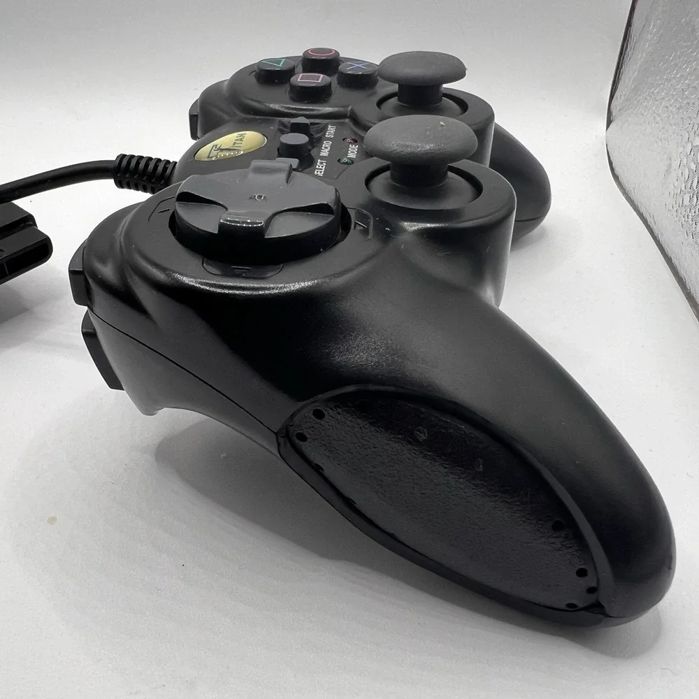 Titan Playstation 1 & 2 Advanced Wired Black Controller PS1 PS2 Tested & Working